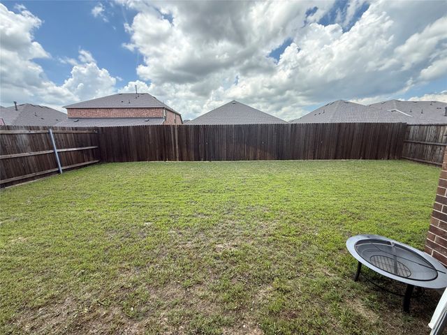 1829 Lockhart Drive, Forney, TX 75126