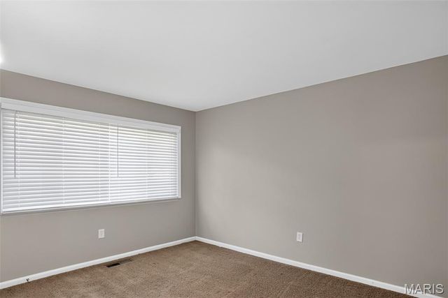 2560 Suffolk Place, Florissant, MO 63033