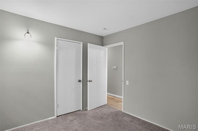2560 Suffolk Place, Florissant, MO 63033