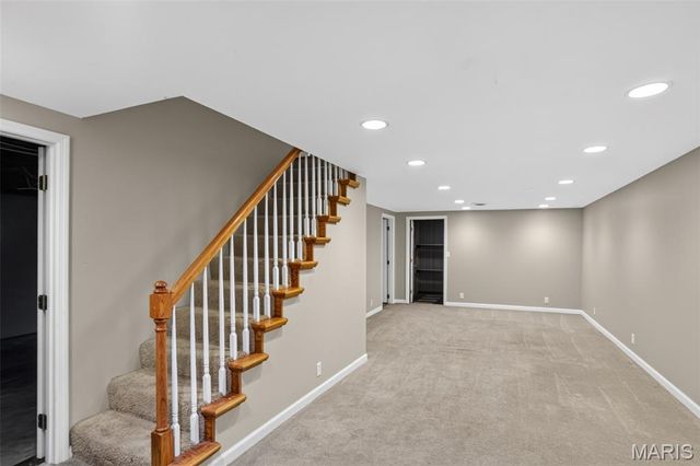 2560 Suffolk Place, Florissant, MO 63033