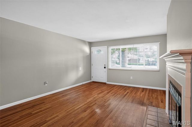 2560 Suffolk Place, Florissant, MO 63033