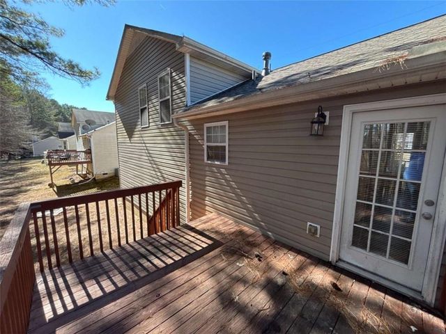 732 Newport Dr, Villa Rica, GA 30180