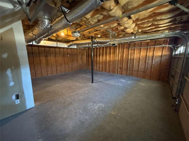 732 Newport Dr, Villa Rica, GA 30180