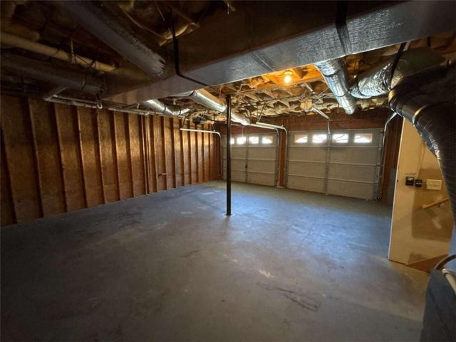 732 Newport Dr, Villa Rica, GA 30180