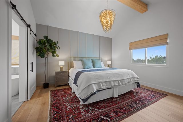 2215 S Mathis St, Rockport, TX 78382