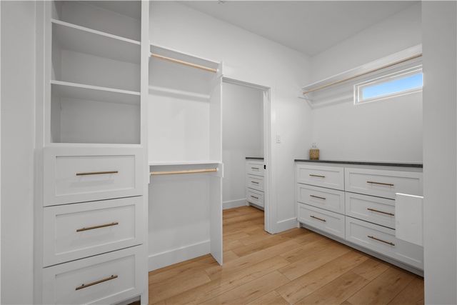 2215 S Mathis St, Rockport, TX 78382