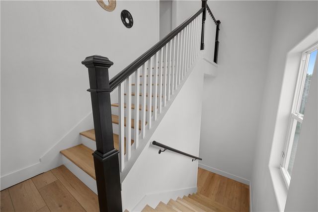 2215 S Mathis St, Rockport, TX 78382