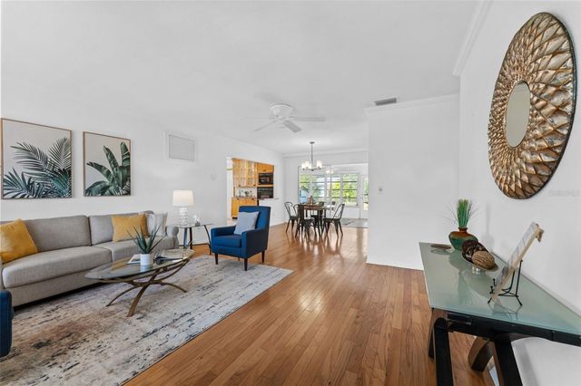 11095 87TH AVENUE, Seminole, FL 33772