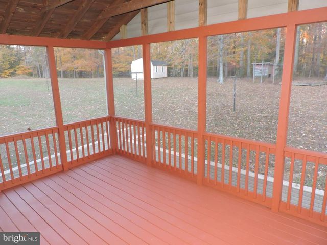 52 FOREST HILL LN, Stafford, VA 22556