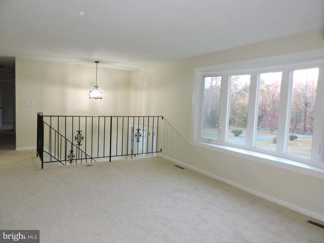 52 FOREST HILL LN, Stafford, VA 22556