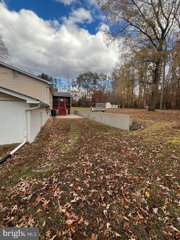 52 FOREST HILL LN, Stafford, VA 22556