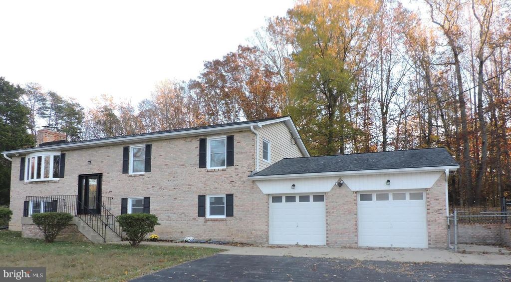 52 FOREST HILL LN, Stafford, VA 22556