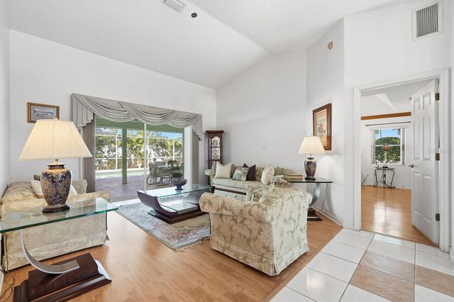 33 POINSETTIA LANE, Palm Coast, FL 32164