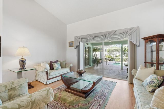 33 POINSETTIA LANE, Palm Coast, FL 32164