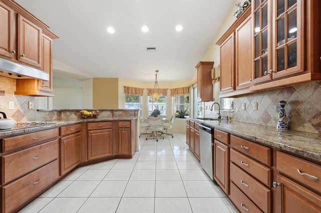 33 POINSETTIA LANE, Palm Coast, FL 32164