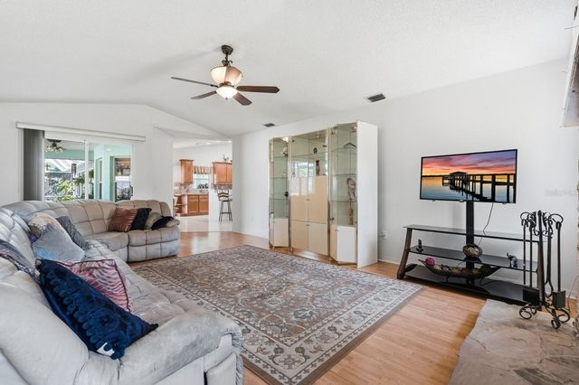 33 POINSETTIA LANE, Palm Coast, FL 32164