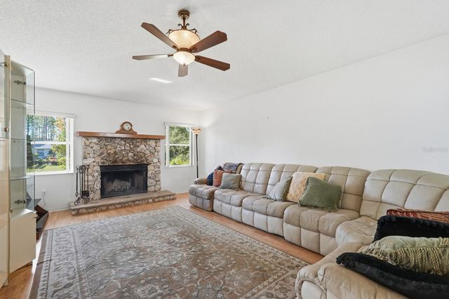 33 POINSETTIA LANE, Palm Coast, FL 32164