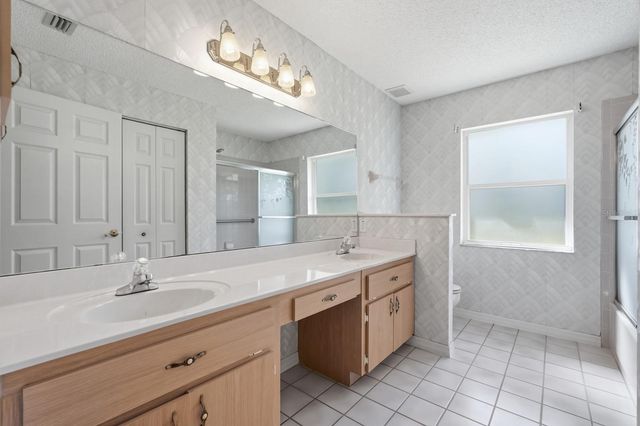 33 POINSETTIA LANE, Palm Coast, FL 32164