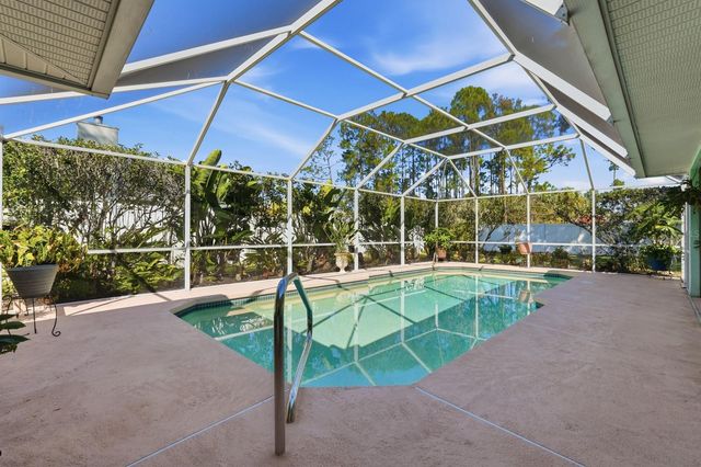 33 POINSETTIA LANE, Palm Coast, FL 32164