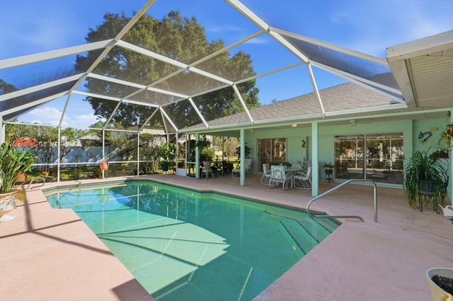 33 POINSETTIA LANE, Palm Coast, FL 32164