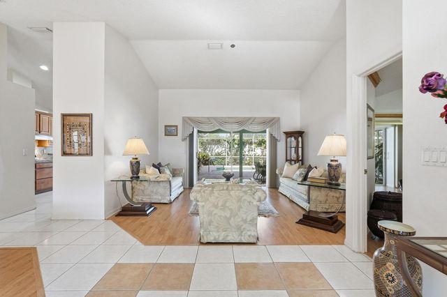 33 POINSETTIA LANE, Palm Coast, FL 32164