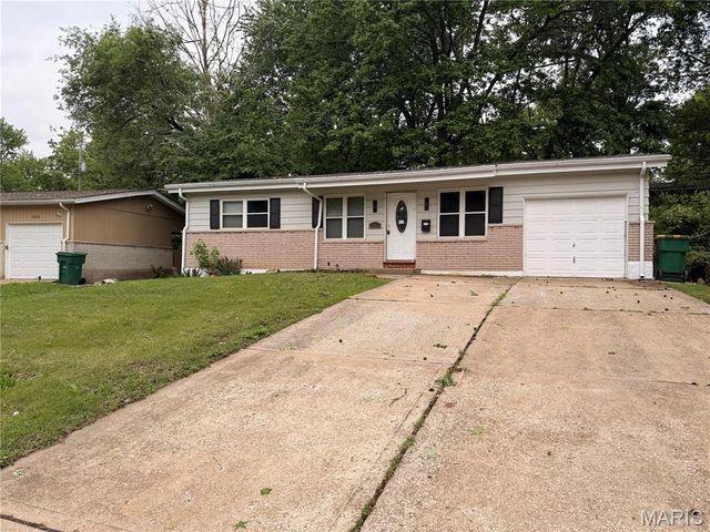 10815 Vorhof Drive, St Louis, MO 63136