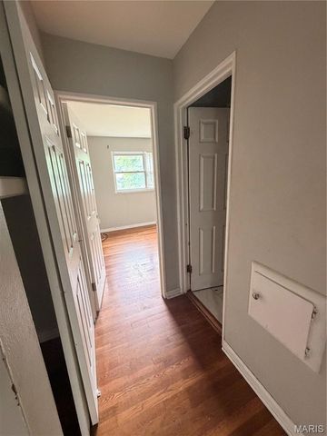 10815 Vorhof Drive, St Louis, MO 63136