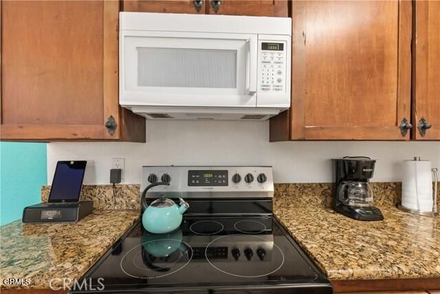 2821 N Los Felices Road 208, Palm Springs, CA 92262