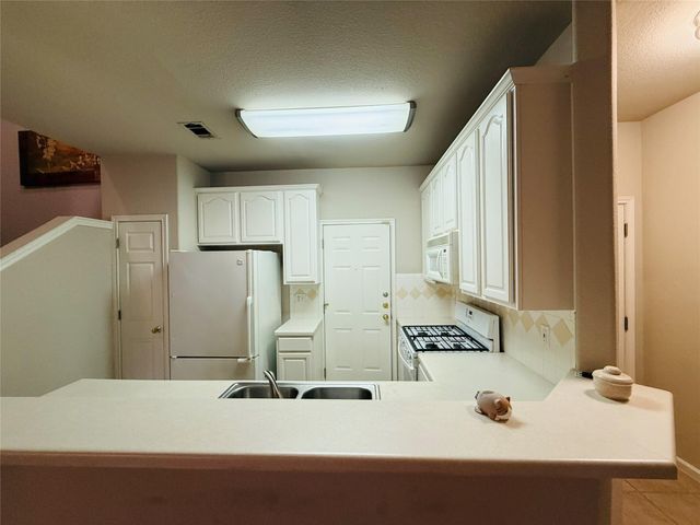 2100 Pipers Field Drive 55, Austin, TX 78758