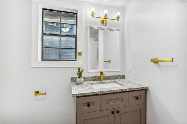 698 Garibaldi SW Street, Atlanta, GA 30310