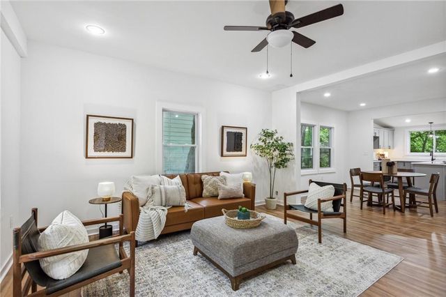 698 Garibaldi SW Street, Atlanta, GA 30310