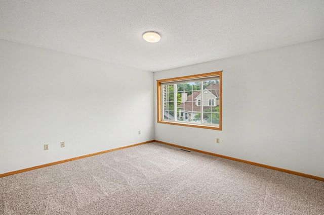 15345 Greenhaven Lane 103, Burnsville, MN 55306