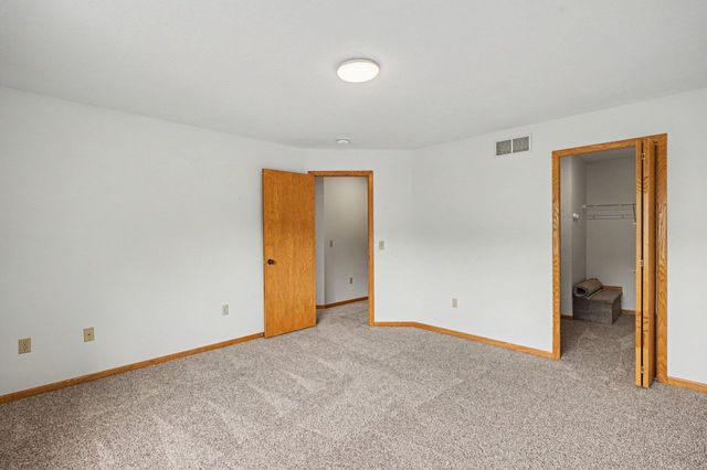 15345 Greenhaven Lane 103, Burnsville, MN 55306