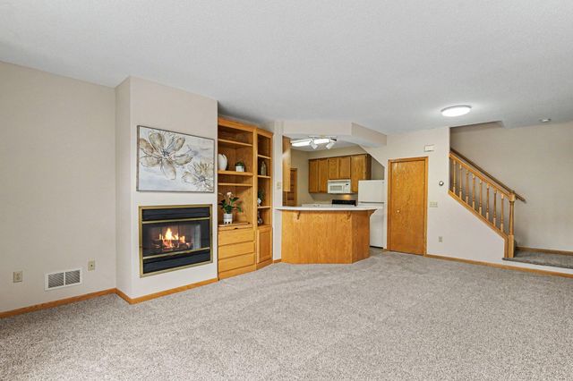 15345 Greenhaven Lane 103, Burnsville, MN 55306