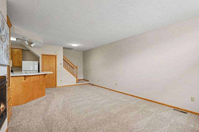 15345 Greenhaven Lane 103, Burnsville, MN 55306