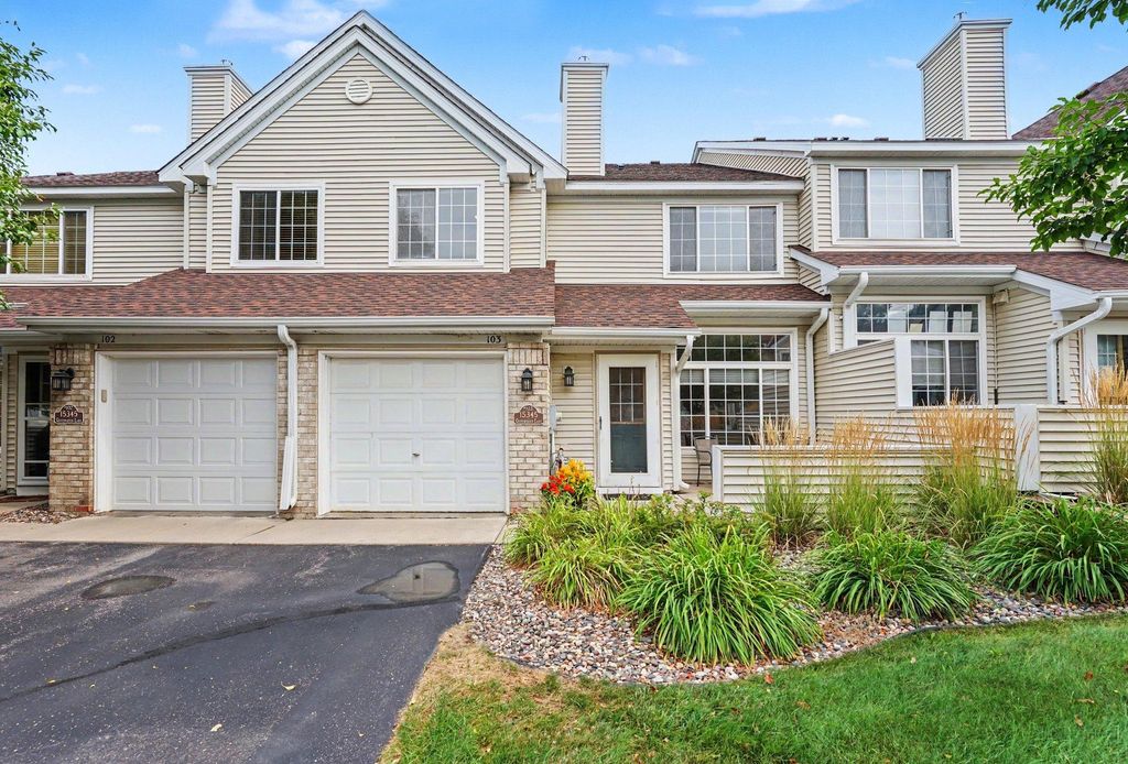 15345 Greenhaven Lane 103, Burnsville, MN 55306