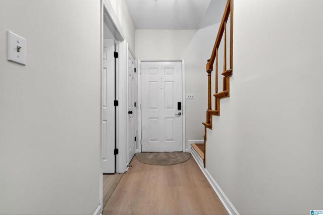 2204 ASCOT LANE, Birmingham, AL 35216