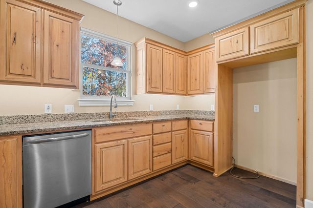 219 Redwine Circle, Branson, MO 65616