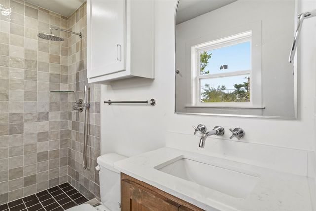 916 S 13th Place, Rogers, AR 72758