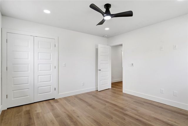 916 S 13th Place, Rogers, AR 72758
