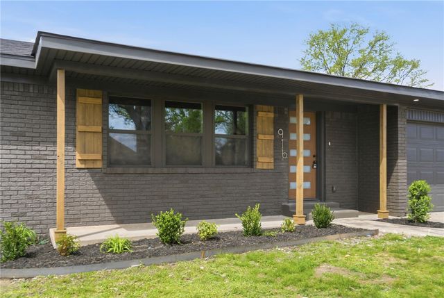 916 S 13th Place, Rogers, AR 72758