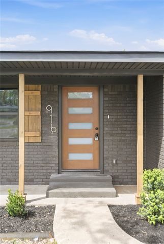 916 S 13th Place, Rogers, AR 72758