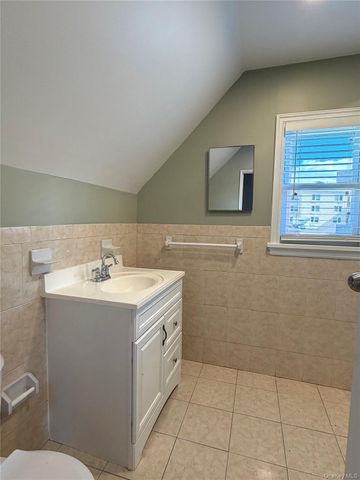 148 Meadow Lane, New Rochelle, NY 10805
