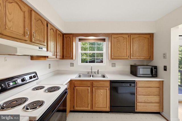 200 FREETON CT, Stephens City, VA 22655