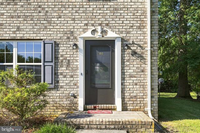 200 FREETON CT, Stephens City, VA 22655