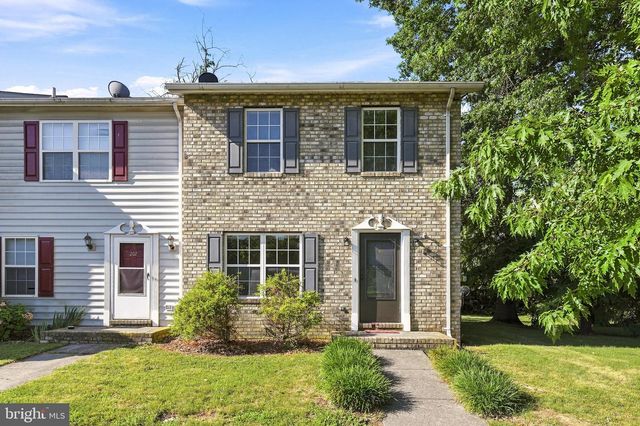 200 FREETON CT, Stephens City, VA 22655