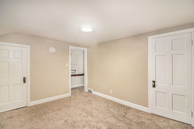 6953 Mayburn Street, Dearborn Heights, MI 48127