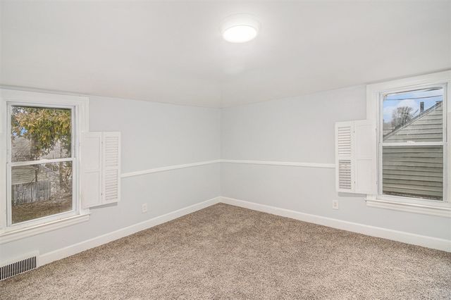 6953 Mayburn Street, Dearborn Heights, MI 48127