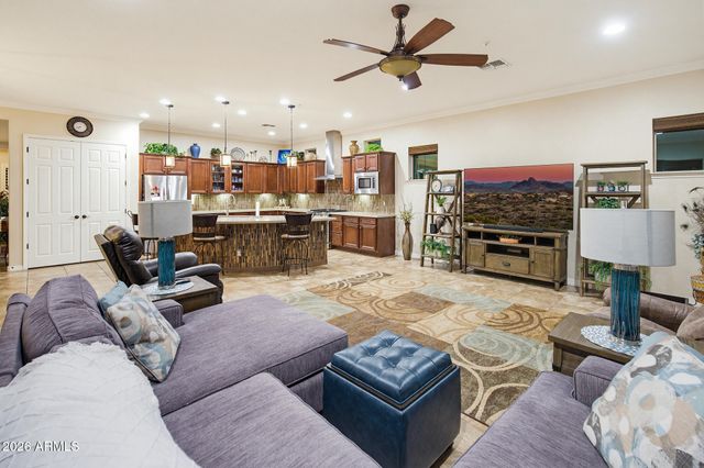 8771 W JJ RANCH Road, Peoria, AZ 85383