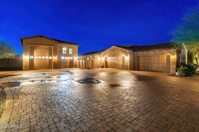 8771 W JJ RANCH Road, Peoria, AZ 85383